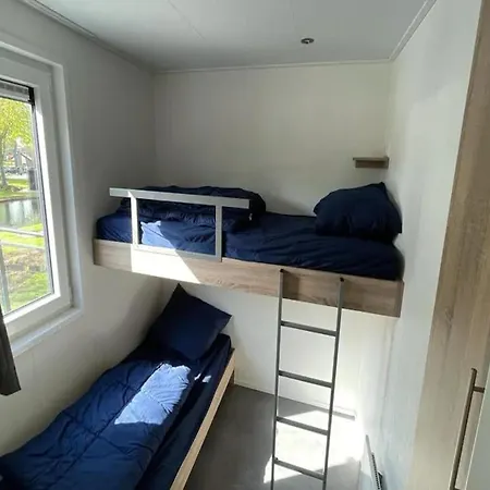 Chalet Modern With 2 Bathrooms, Near De Efteling Kaatsheuvel